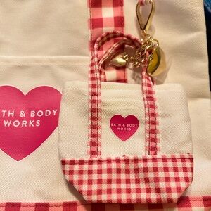 Bath & Body Works Pink Gingham Canvas Tote with Heart Logo and Matching Charm
